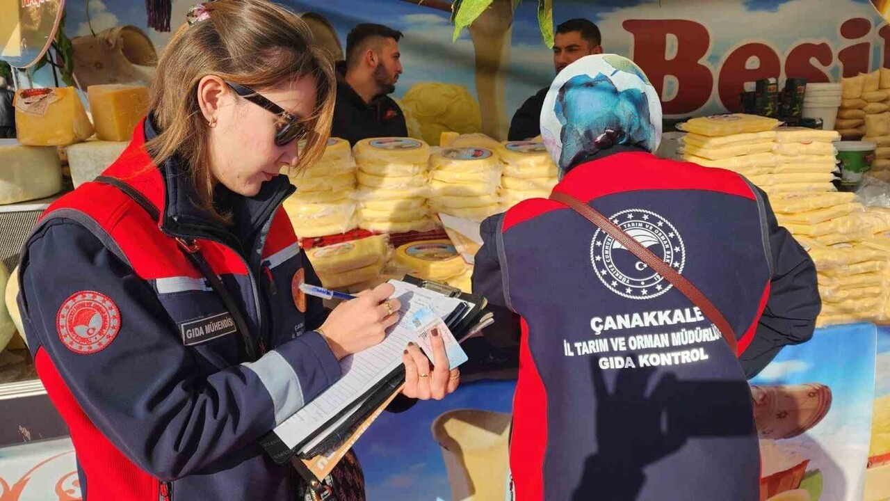 ÇANAKKALE’DE DÜZENLENEN YÖRESEL ÜRÜN FESTİVALİNDE İL TARIM VE ORMAN MÜDÜRLÜĞÜ EKİPLERİ GIDA...