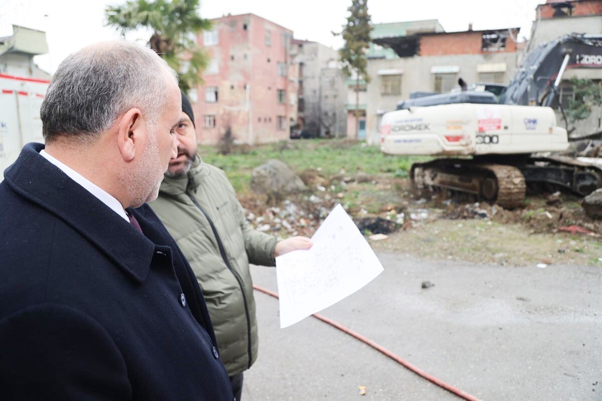 CANİK BELEDİYE BAŞKANI İBRAHİM SANDIKÇI, İLÇEDE DEPREME DAYANIKLI YAŞAM ALANLARI İÇİN BÜYÜK BİR...