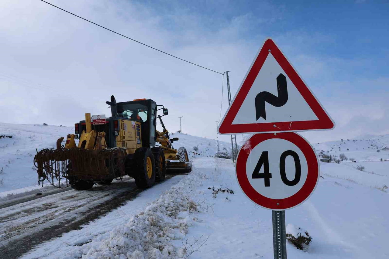 ÇAYPINAR KÖYÜNDE İKAMET EDEN VE KEMOTERAPİ TEDAVİSİ GÖREN 64 YAŞINDAKİ ŞAKİR YALMAN'IN İL...