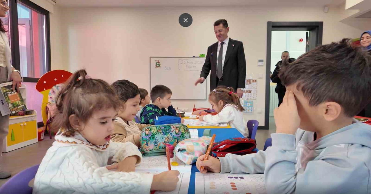 ÇEKMEKÖY BELEDİYE BAŞKANI ORHAN ÇERKEZ, 14 ARALIK'TA HAYATINI KAYBEDEN MANİSA ŞEHZADELER BELEDİYE...