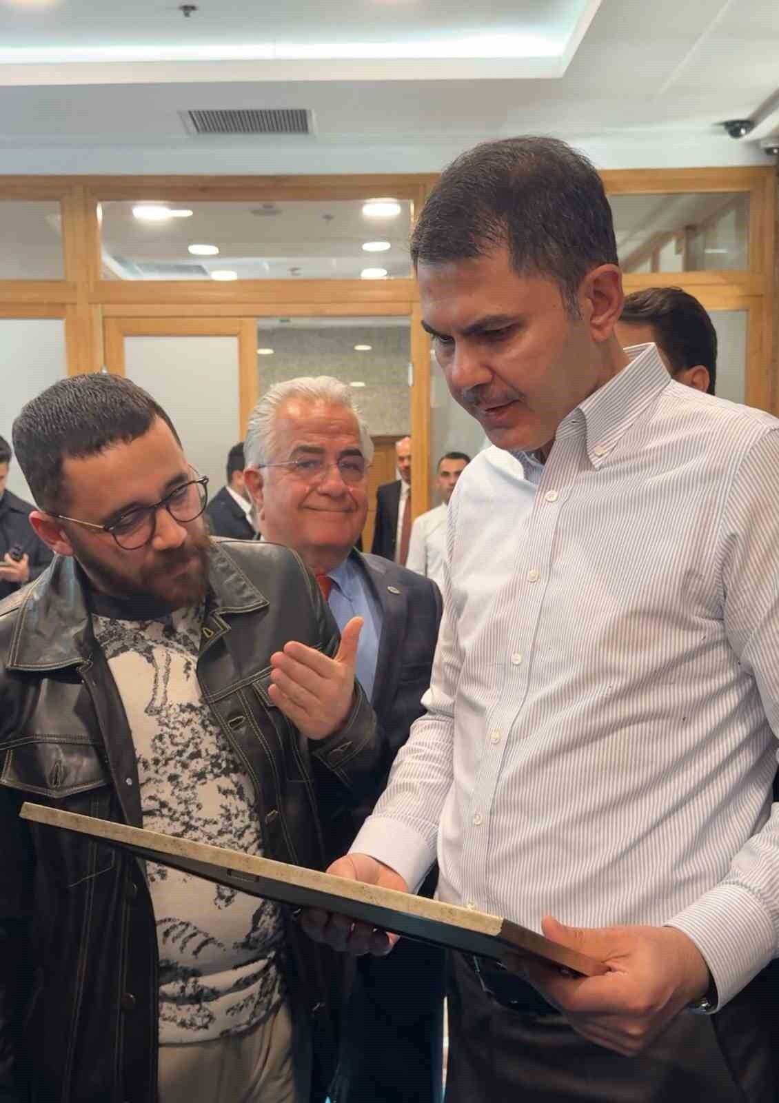 ÇEVRE, ŞEHİRCİLİK VE İKLİM DEĞİŞİKLİĞİ BAKANI MURAT KURUM, KAHRAMANMARAŞ TEMASLARI KAPSAMINDA GLİ...