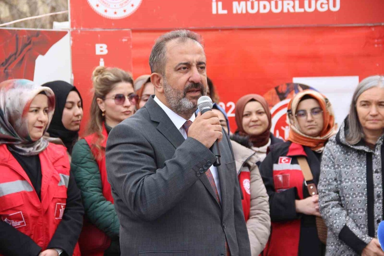 ÇORUM BELEDİYE BAŞKAN YARDIMCISI İSMAİL YAĞBAT, PROJENİN ÖNEMİNE DİKKAT ÇEKTİ.