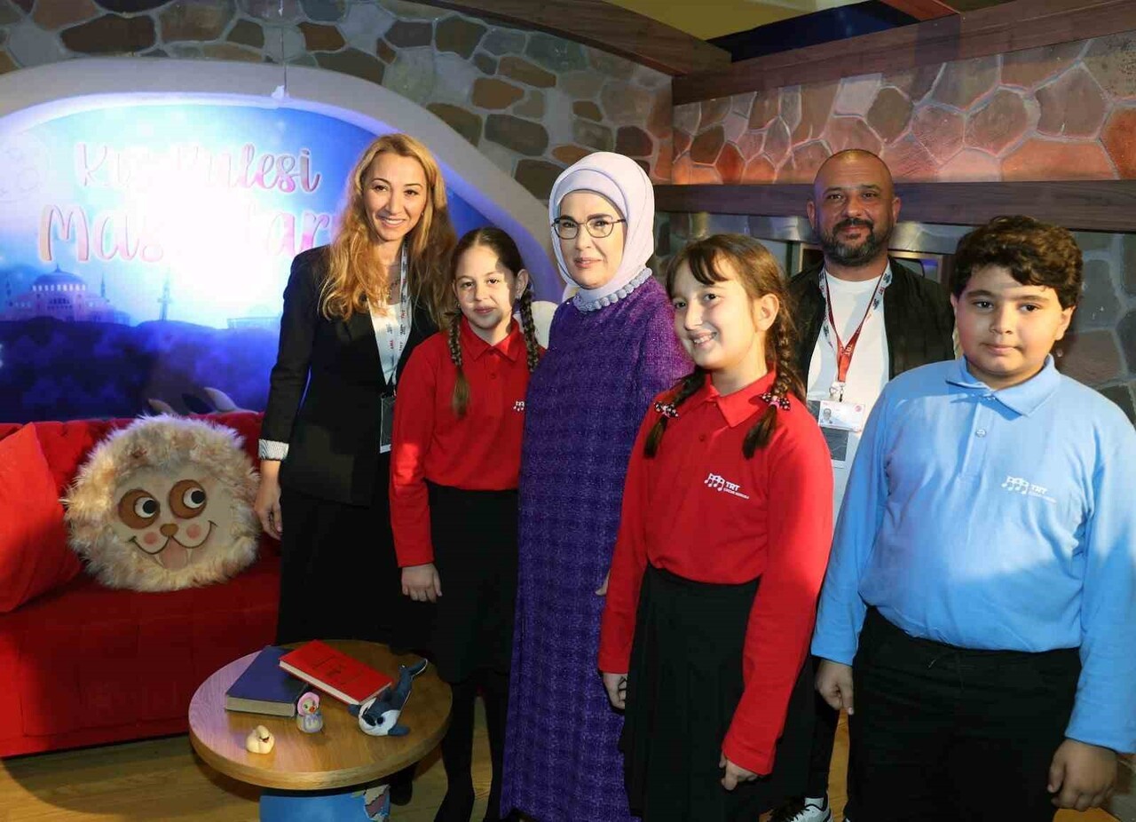 CUMHURBAŞKANI RECEP TAYYİP ERDOĞAN'IN EŞİ EMİNE ERDOĞAN, HALİÇ KONGRE MERKEZİ'NDE "DİJİTAL ÇAĞDA...