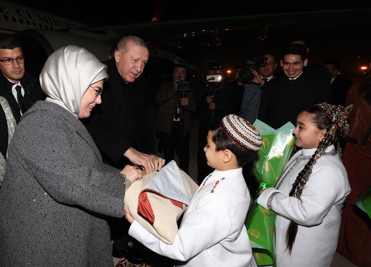 CUMHURBAŞKANI RECEP TAYYİP ERDOĞAN, 'ULUSLARARASI BARIŞ VE GÜVEN FORUMU'NA KATILMAK ÜZERE...