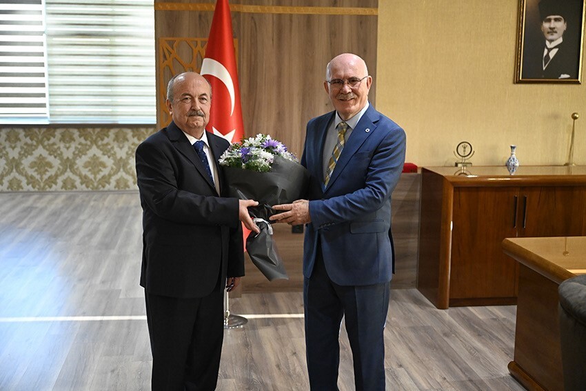 CUMHURBAŞKANI RECEP TAYYİP ERDOĞAN’IN TAKDİRLERİYLE UŞAK ÜNİVERSİTESİ REKTÖRLÜĞÜNE ATANAN PROF....