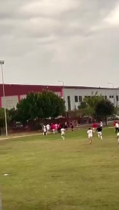 DAĞLIOĞLUSPOR İLE ÇUKUROVASPOR ARASINDAKİ KARŞILAŞMANIN, SON DAKİKALARINDA OYUNCULAR ARASINDA...