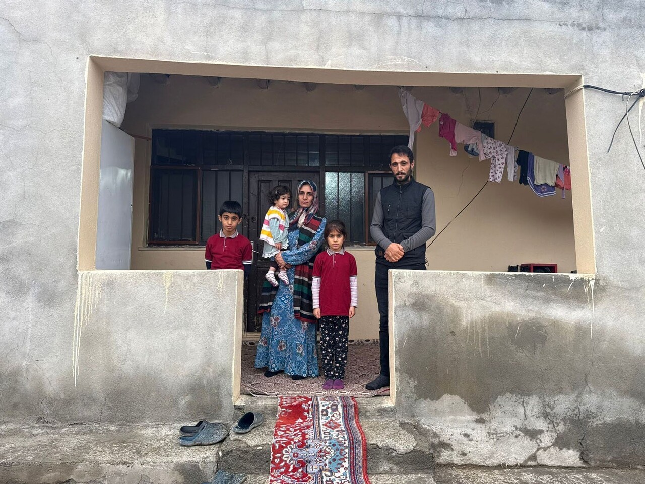 DAVUT KISAK VE AİLESİ