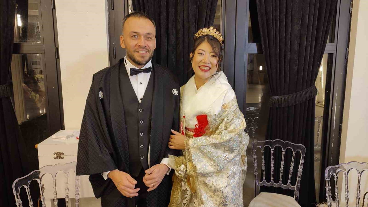 DENİZLİ'DE RESSAM GÜRCAN EKİCİ'NİN OĞLU ERKİN EKİCİ, JAPON MATEMATİK ÖĞRETMENİ EŞİ TOMOMİ MİYAİ...