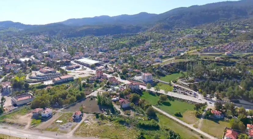 DENİZLİ’DE ÇAMELİ İLÇESİNİN MARKALAŞMASI HEDEFLERİ DOĞRULTUSUNDA ELMALI MAHALLESİ’NİN "EN İYİ...