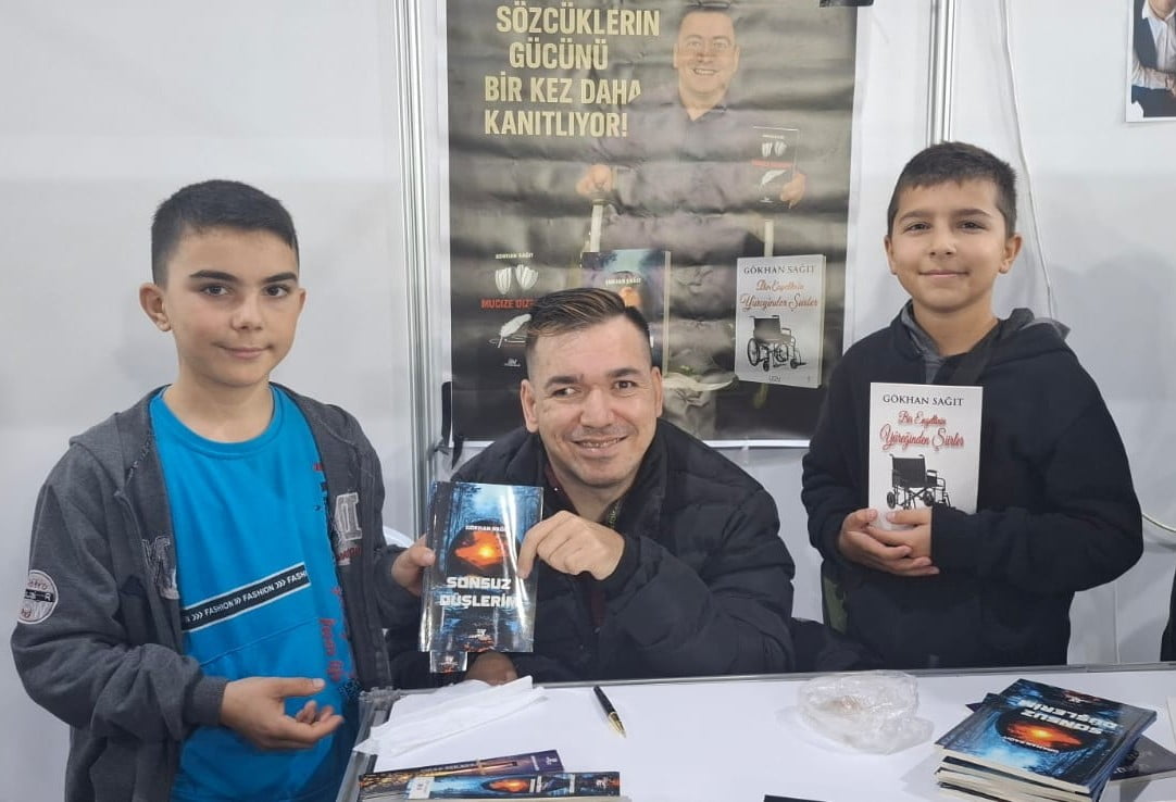 DENİZLİ’NİN KALE İLÇESİNDE DOĞUŞTAN YÜRÜME ENGELLİ OLAN VE "ENGELSİZ YAZAR" KİMLİĞİYLE TANINAN...