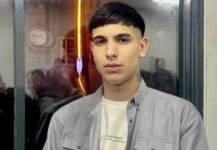 DERİK'TE BIÇAKLI KAVGA: 18 YAŞINDAKİ GENÇ HAYATINI KAYBETTİ