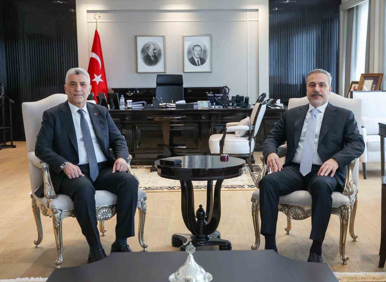 DIŞİŞLERİ BAKANI HAKAN FİDAN, TİCARET BAKANI ÖMER BOLAT İLE BİR ARAYA GELDİ.