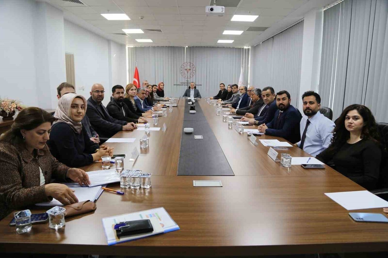 DİYARBAKIR İL SAĞLIK MÜDÜRÜ UZM. DR. EMRE ASİLTÜRK’ÜN BAŞKANLIĞINDA, DÜNYADA VE TÜRKİYE’DE SIKLIĞI...