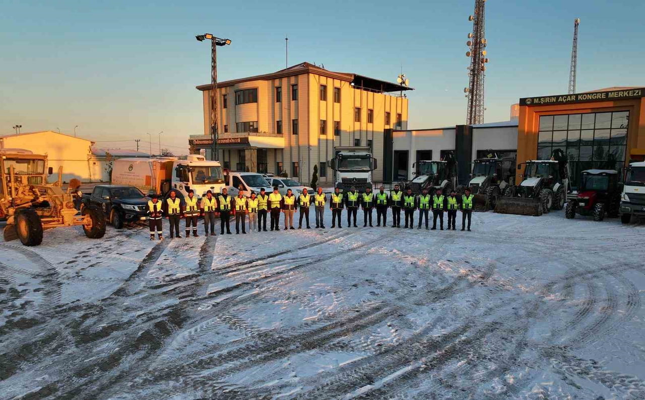 DİYARBAKIR ORGANİZE SANAYİ BÖLGESİ YÖNETİMİ, KAR VE BUZLANMAYA KARŞI KAPSAMLI BİR HAZIRLIK SÜRECİ...