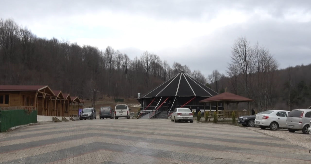 DOMANİÇ KOCAYAYLA’YA YENİ İŞLETME İLE YOĞUN İLGİ