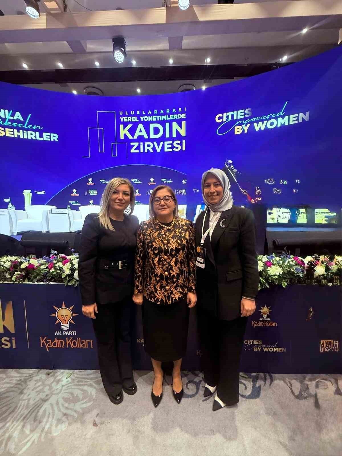 DÜZCE BELEDİYESİ KADIN MECLİS ÜYELERİ, "ULUSLARARASI YEREL YÖNETİMLERDE KADIN ZİRVESİ"NE...