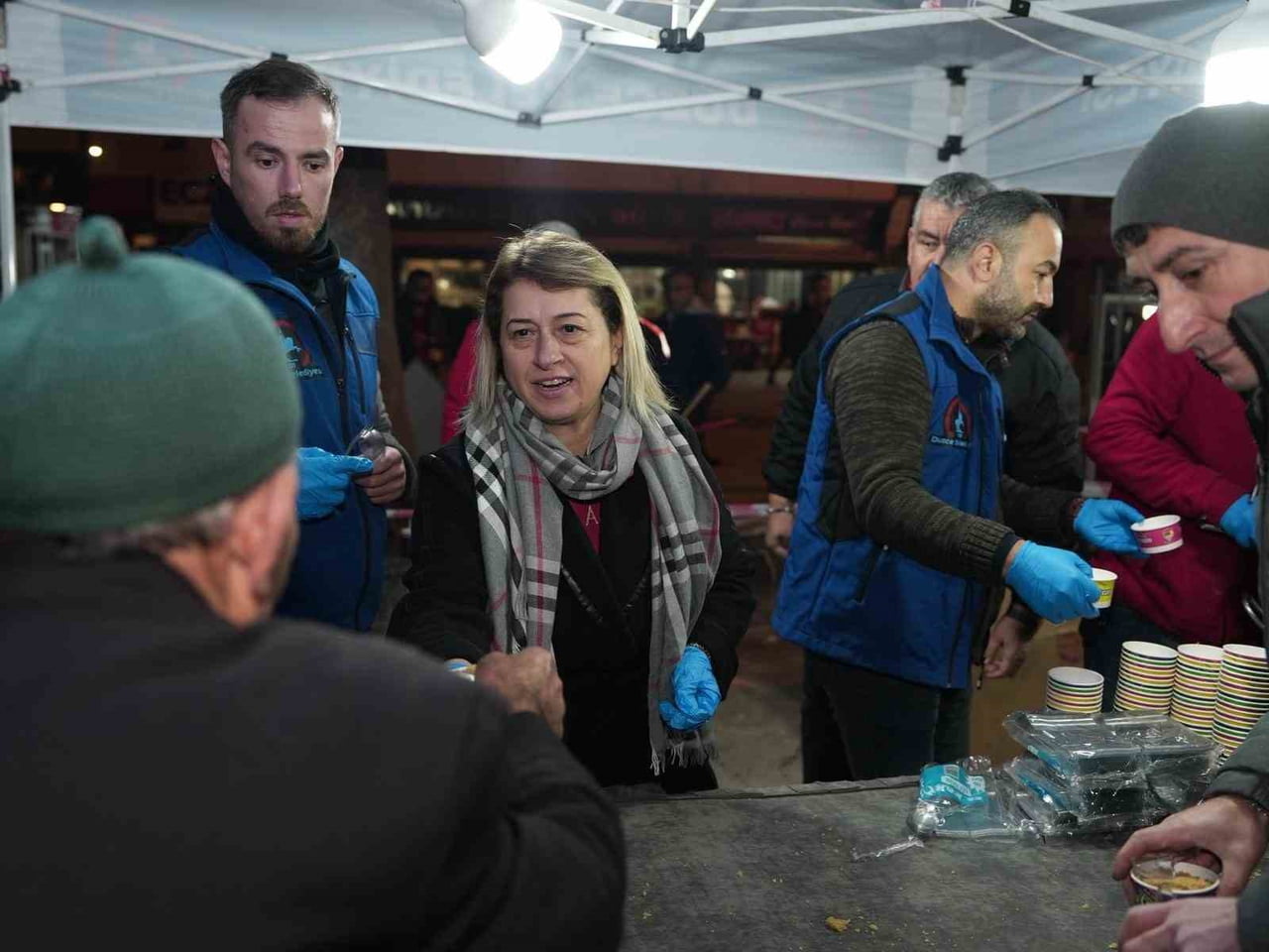 DÜZCE BELEDİYESİ SOSYAL YARDIM İŞLERİ MÜDÜRLÜĞÜ, REGAİP KANDİLİ MÜNASEBETİYLE AKŞAM NAMAZINDAN...