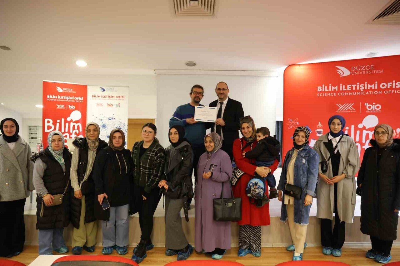 DÜZCE ÜNİVERSİTESİ BİLİM KAFE ETKİNLİKLERİNDE BU HAFTA, “ÖZEL ÇOCUKLARDA PROBLEM DAVRANIŞLARIN...