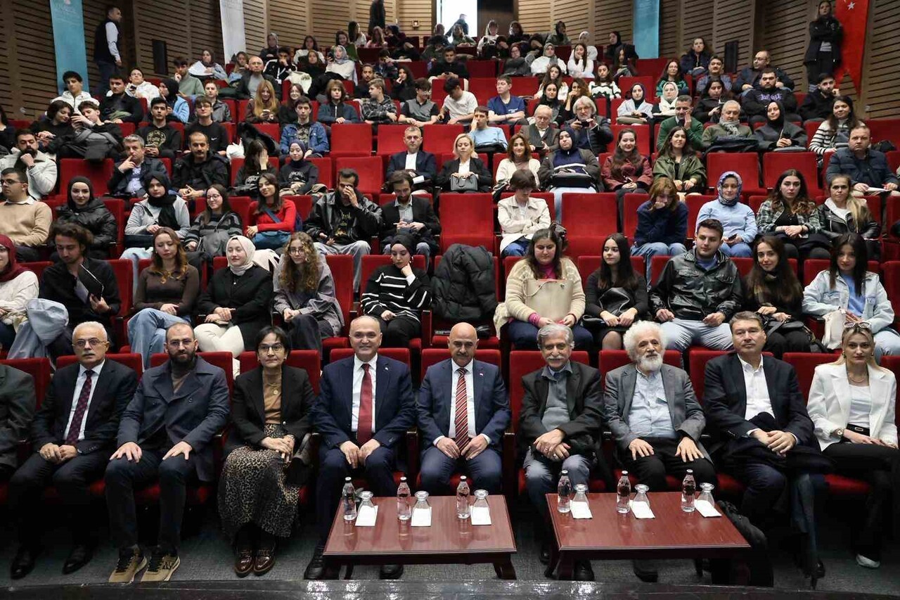 DÜZCE ÜNİVERSİTESİ FEN EDEBİYAT FAKÜLTESİ FELSEFE BÖLÜMÜ İLE KARİYER GELİŞTİRME VE MEZUN İZLEME...