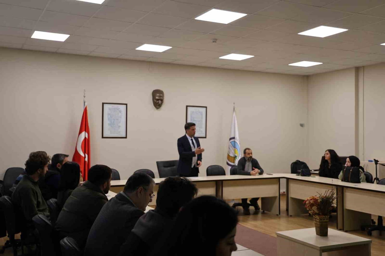 DÜZCE ÜNİVERSİTESİ ORMAN FAKÜLTESİ TARAFINDAN ORMAN FAKÜLTESİ KONFERANSLAR SERİSİ (OKFS)...