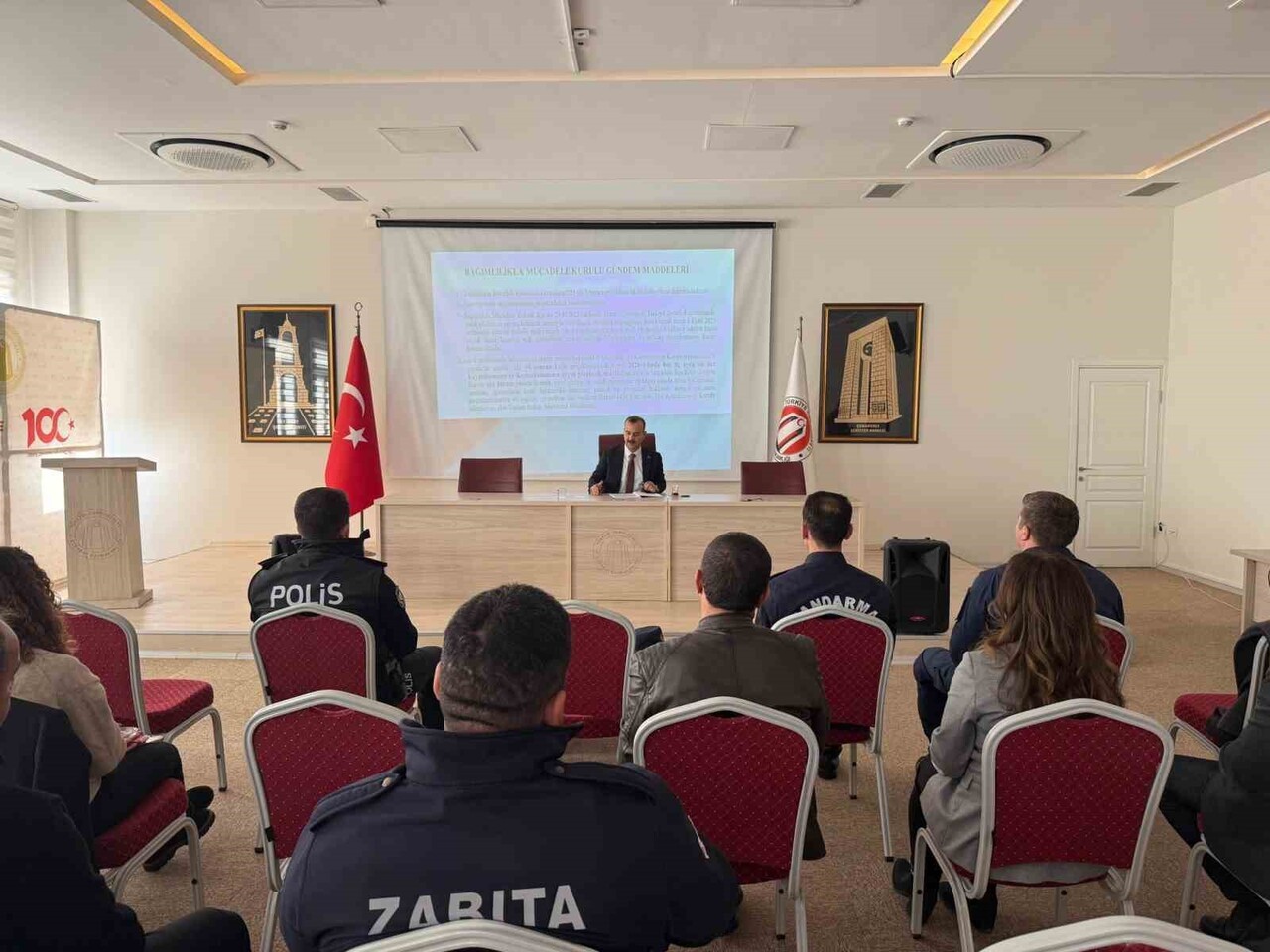 ECEABAT İLÇESİNDE, KAYMAKAM KEREM YENİGÜN BAŞKANLIĞINDA 'BAĞIMLILIKLA MÜCADELE İLÇE KOORDİNASYON...