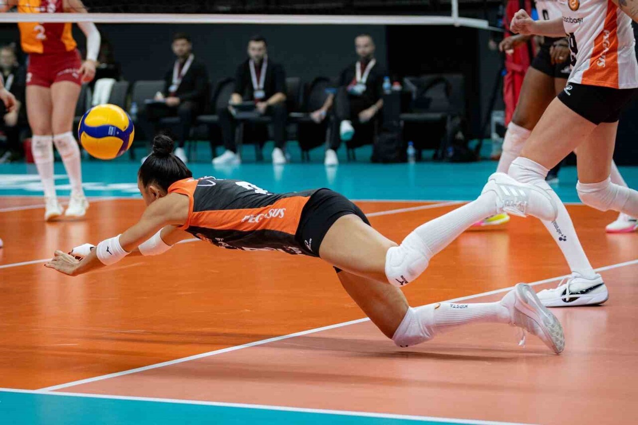 ECZACIBAŞI DYNAVİT, VODAFONE SULTANLAR LİGİ’NİN 12. HAFTASINDAKİ DERBİDE, GALATASARAY DAİKİN’İ...