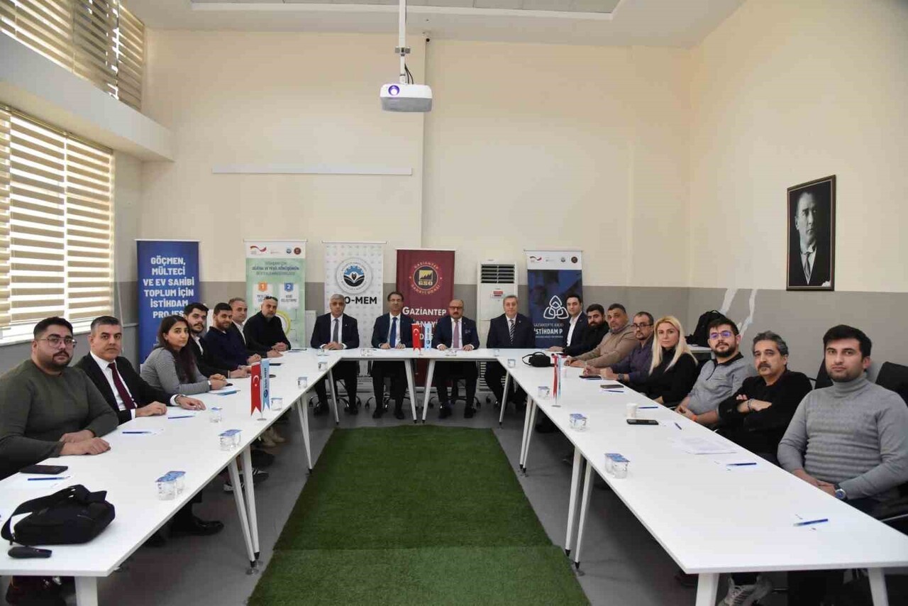 EDIH ANADOLU PROJESİ KAPSAMINDA DÜZENLENEN, "BÖLGESEL DİJİTAL DÖNÜŞÜM STRATEJİ GELİŞTİRME...