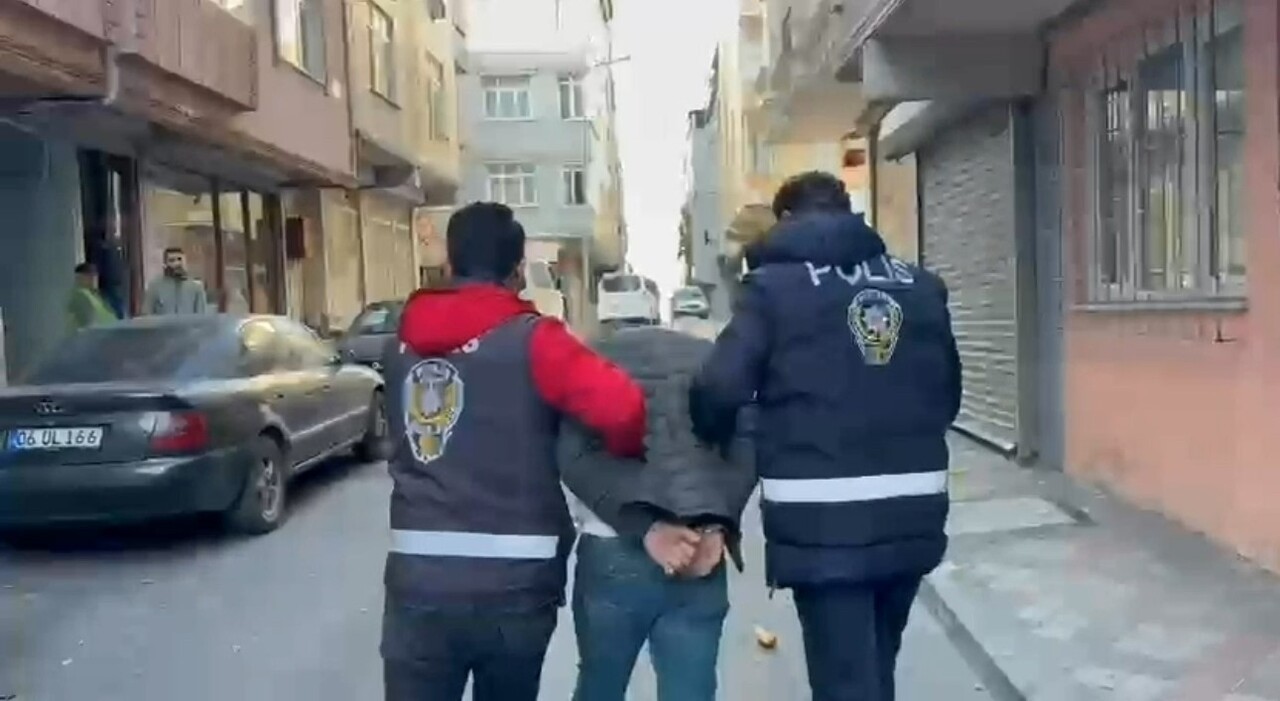 EDİRNE İL EMNİYET MÜDÜRLÜĞÜ ASAYİŞ, İSTİHBARAT VE SİBER SUÇLARLA MÜCADELE ŞUBE MÜDÜRLÜKLERİNCE...