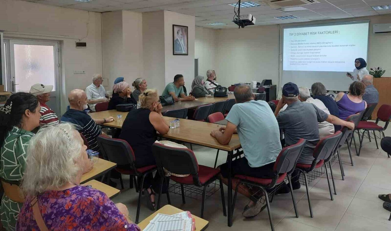 EDREMİT DEVLET HASTANESİ TARAFINDAN DİYABET HASTALIĞINDA FARKINDALIĞI ARTIRMAK VE DOĞRU BİLGİYE...