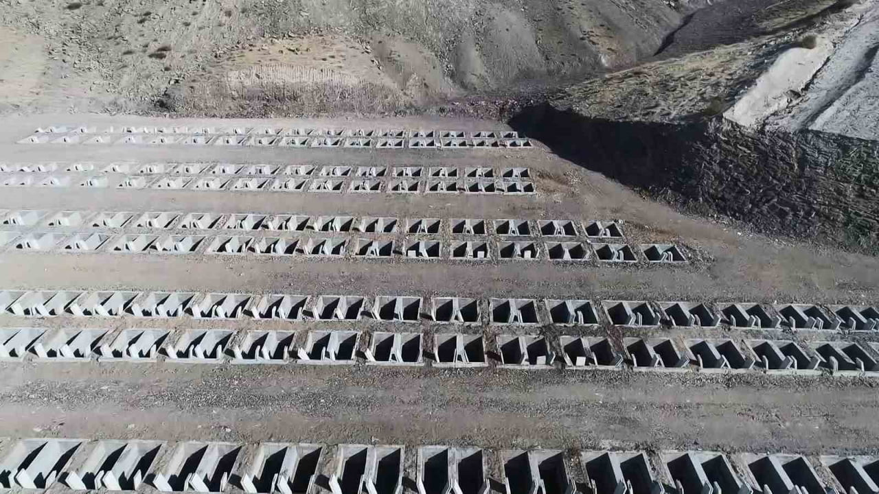 ELAZIĞ BELEDİYESİ’NİN HAYATA GEÇİRDİĞİ MEZARLIK BİLGİ SİSTEMİ İLE 49 BİN 300 MEZAR DİJİTAL ORTAMA...