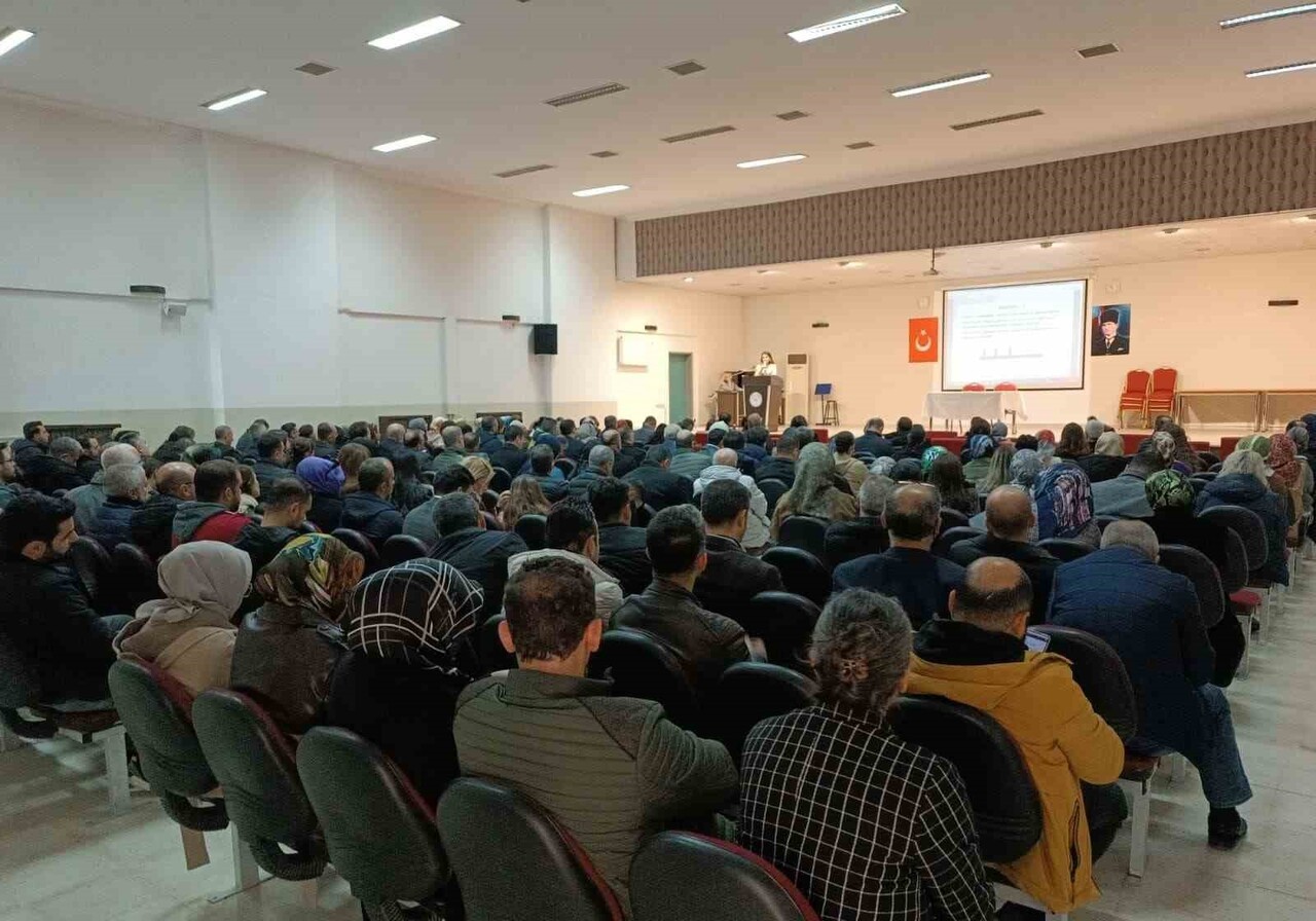 ELAZIĞ’DA ÖĞRETMENLERE DİYABET HAKKINDA EĞİTİM DÜZENLENDİ