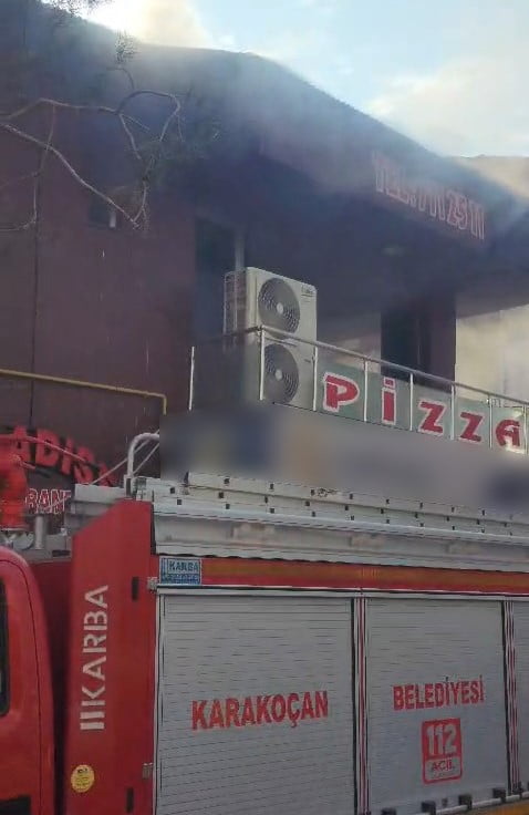 ELAZIĞ’IN KARAKOÇAN İLÇESİNDE BULUNAN BİR RESTORANDIN MUTFAK BÖLÜMÜNDE ÇIKAN YANGIN, İTFAİYE...