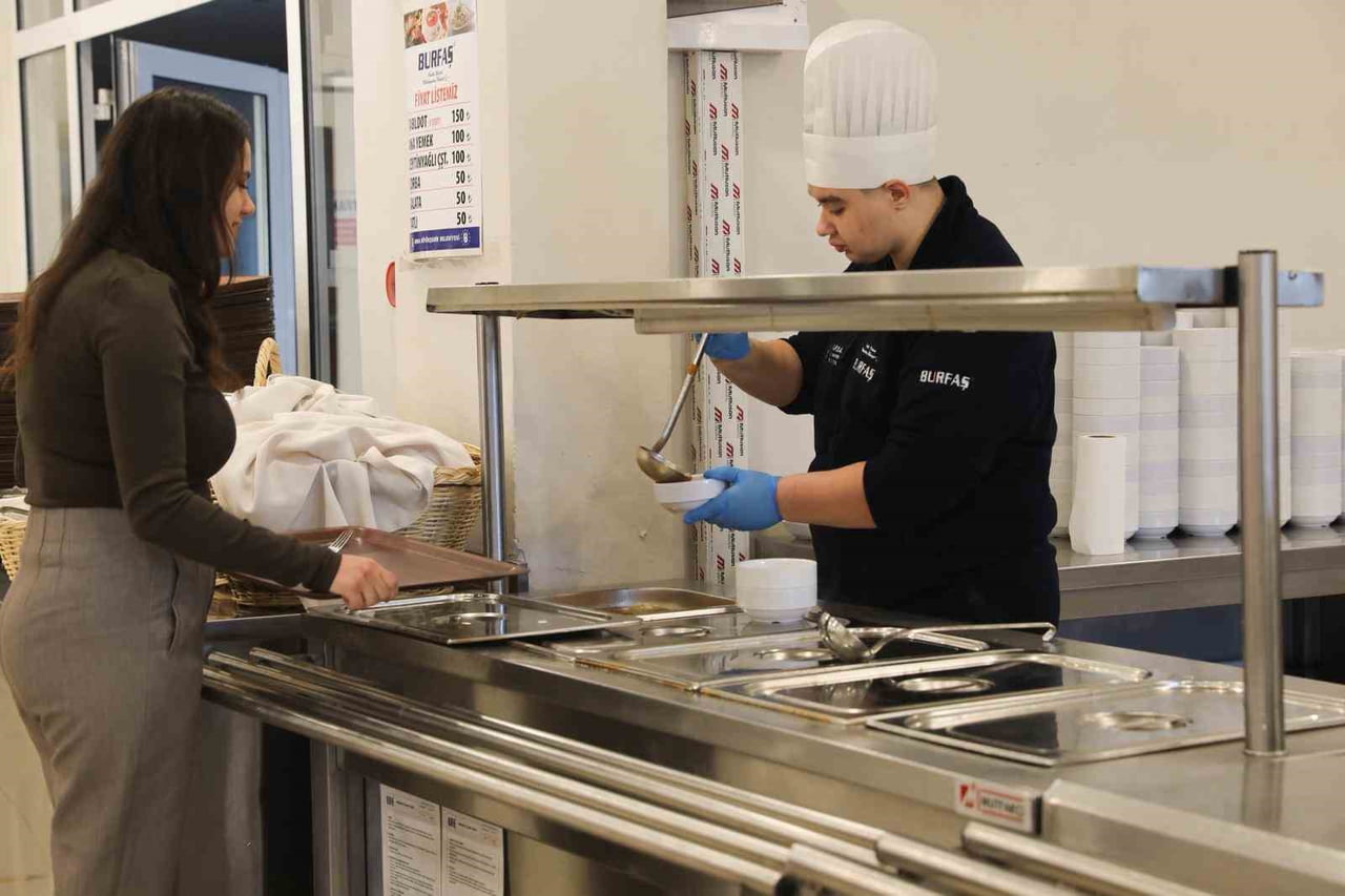 ENGELSİZ BİR KENT HEDEFİYLE ÇALIŞMALARINI SÜRDÜREN BURSA BÜYÜKŞEHİR BELEDİYESİ, HAYATA GEÇİRDİĞİ...