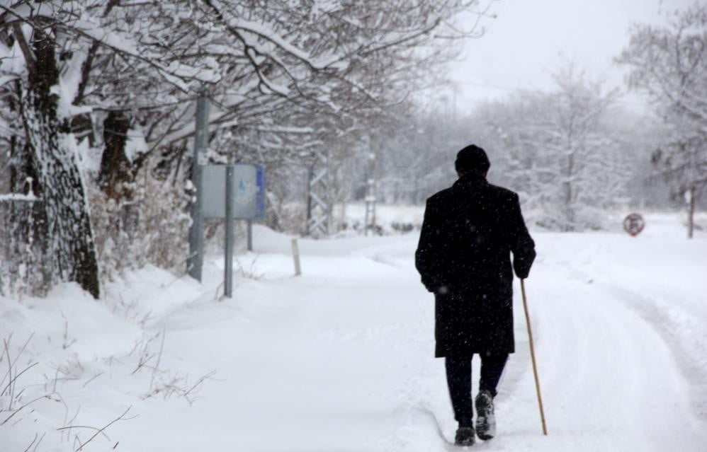 ERZİNCAN’DA GECE SAATLERİNDE BAŞLAYAN VE ETKİSİNİ ARTIRAN KAR YAĞIŞI, KENT MERKEZİNİ VE YÜKSEK...