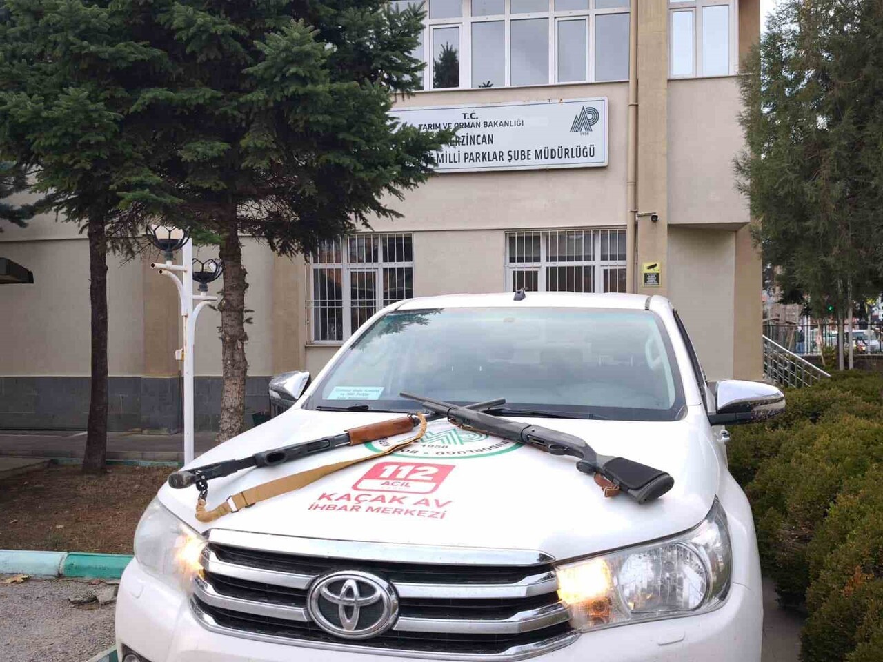 ERZİNCAN’DA YABAN KEÇİSİ VURAN 3 ŞAHIS YAKALANDI