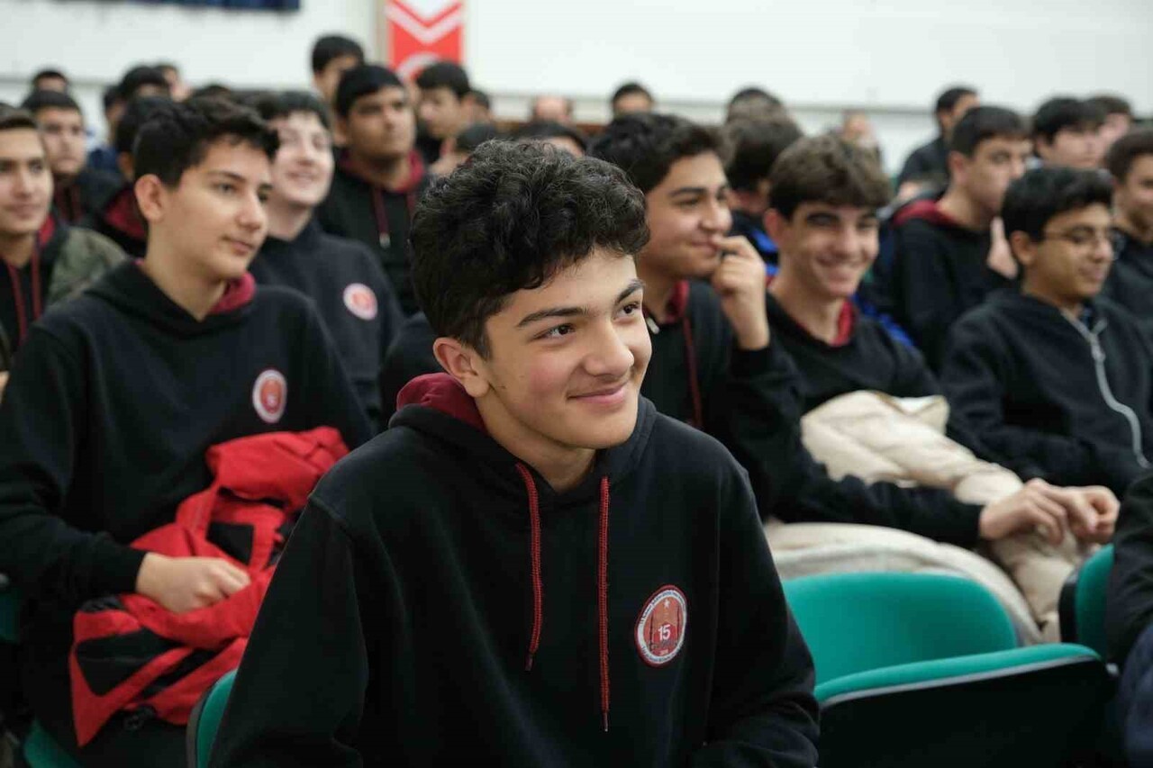 ERZİNCAN İL MÜFTÜSÜ İSMAİL FAKİRULLAHOĞLU, 15 TEMMUZ ŞEHİTLERİ ANADOLU İMAM HATİP LİSESİ’NDE...