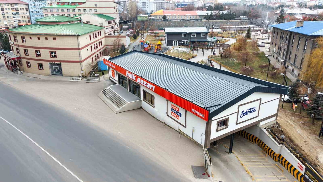 ERZURUM BÜYÜKŞEHİR BELEDİYESİ’NİN EN ÖNEMLİ SOSYAL PROJELERİNDEN BİRİ OLAN NUMUNE HALK PAZARI...