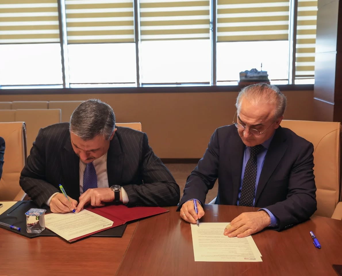 ERZURUM’DA YAPILACAK OLAN "SPOR SALONU VE OLİMPİK YÜZME HAVUZU" İÇİN ANKARA’DA İMZALAR...