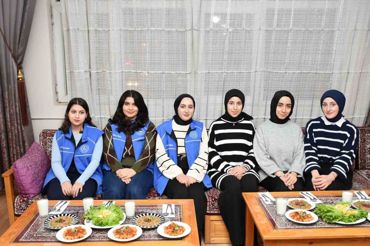 ERZURUM’UN OLTU İLÇESİNDE GENÇLİK MERKEZİ KOORDİNATÖRLÜĞÜ BÜNYESİNDE FAALİYET GÖSTEREN GASTRONOMİ...