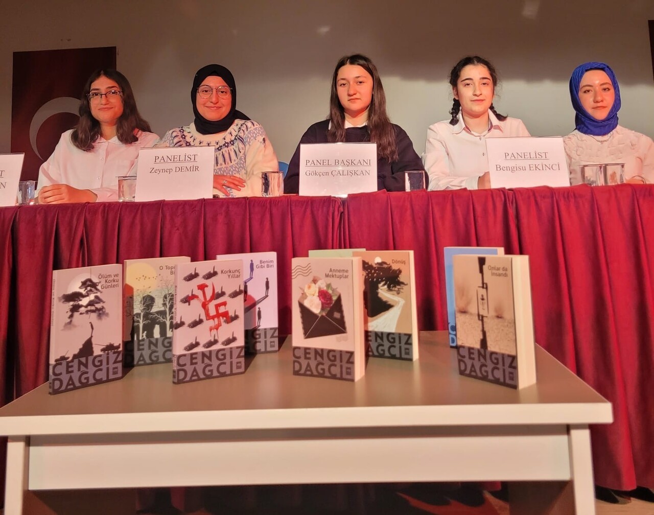 ESKİŞEHİR'DE ANADOLU MEKTEBİ YAZAR OKUMALARI PROJESİ KAPSAMINDA, 'CENGİZ DAĞCI' PANELİ...