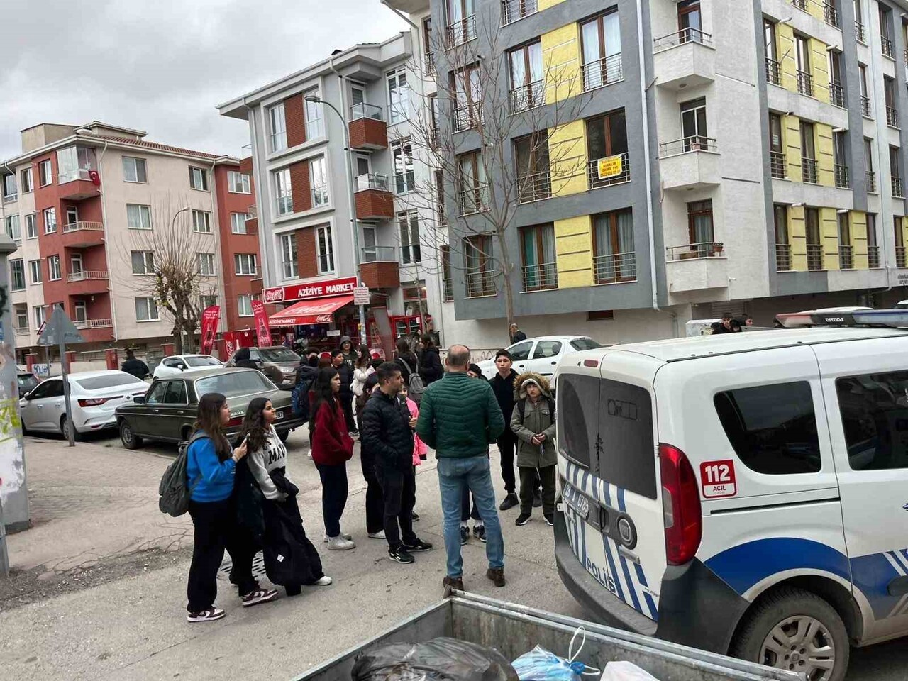 ESKİŞEHİR'DE OKULDAN ÇIKARKEN KİMLİĞİ BELİRSİZ KİŞİLER TARAFINDAN BIÇAKLANAN 12 YAŞINDAKİ ÇOCUK...