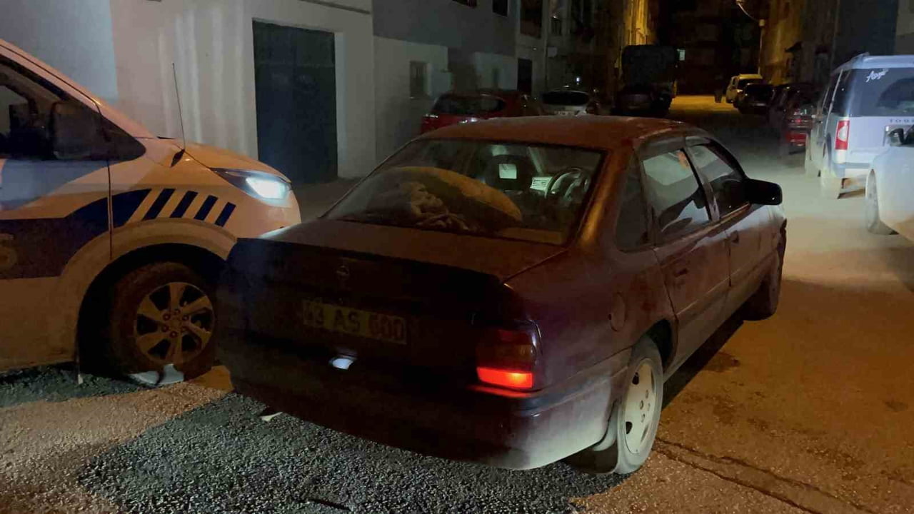 ESKİŞEHİR’DE POLİSİN DUR’ İHTARINA UYMAYIP KAÇAN EHLİYETİSİZ VE ALKOLLÜ SÜRÜCÜYE 43 BİN 890 TL...