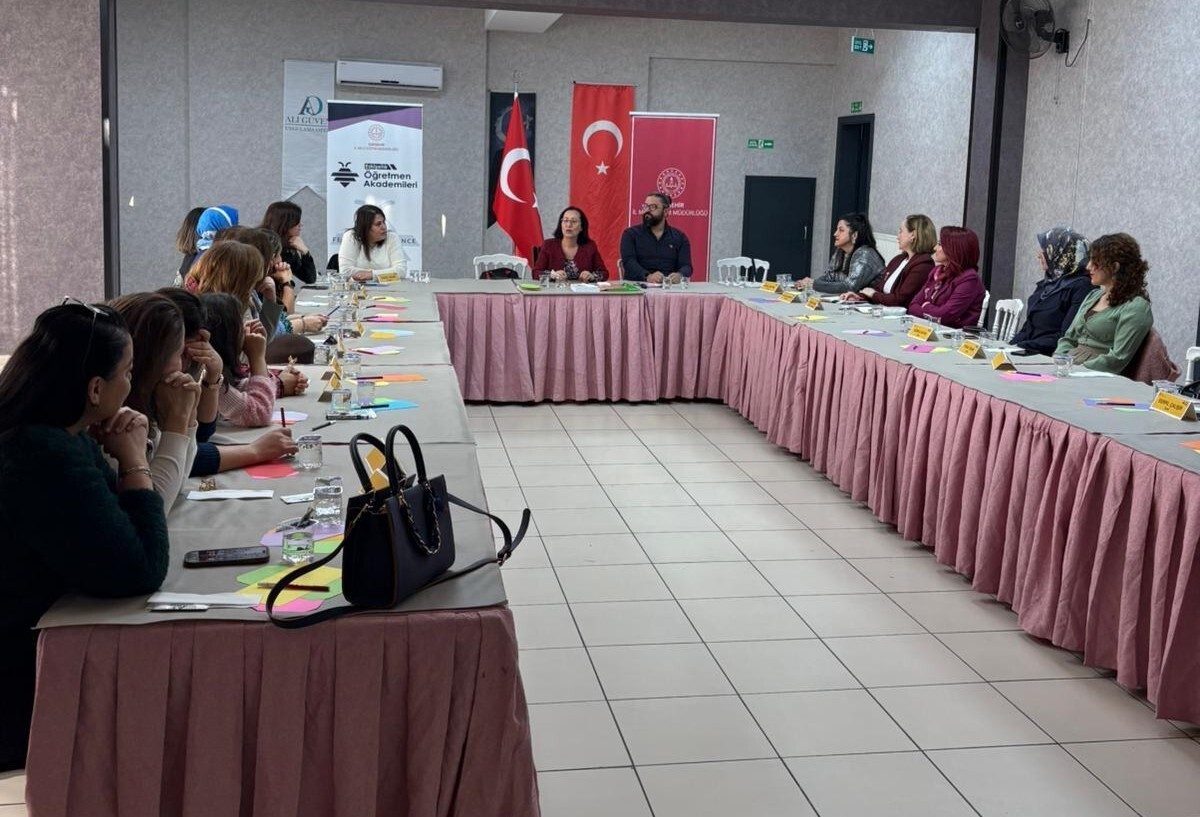 ESKİŞEHİR İL MİLLÎ EĞİTİM MÜDÜRLÜĞÜ TARAFINDAN YÜRÜTÜLEN ÖĞRETMEN AKADEMİLERİ PROGRAMI KAPSAMINDA...