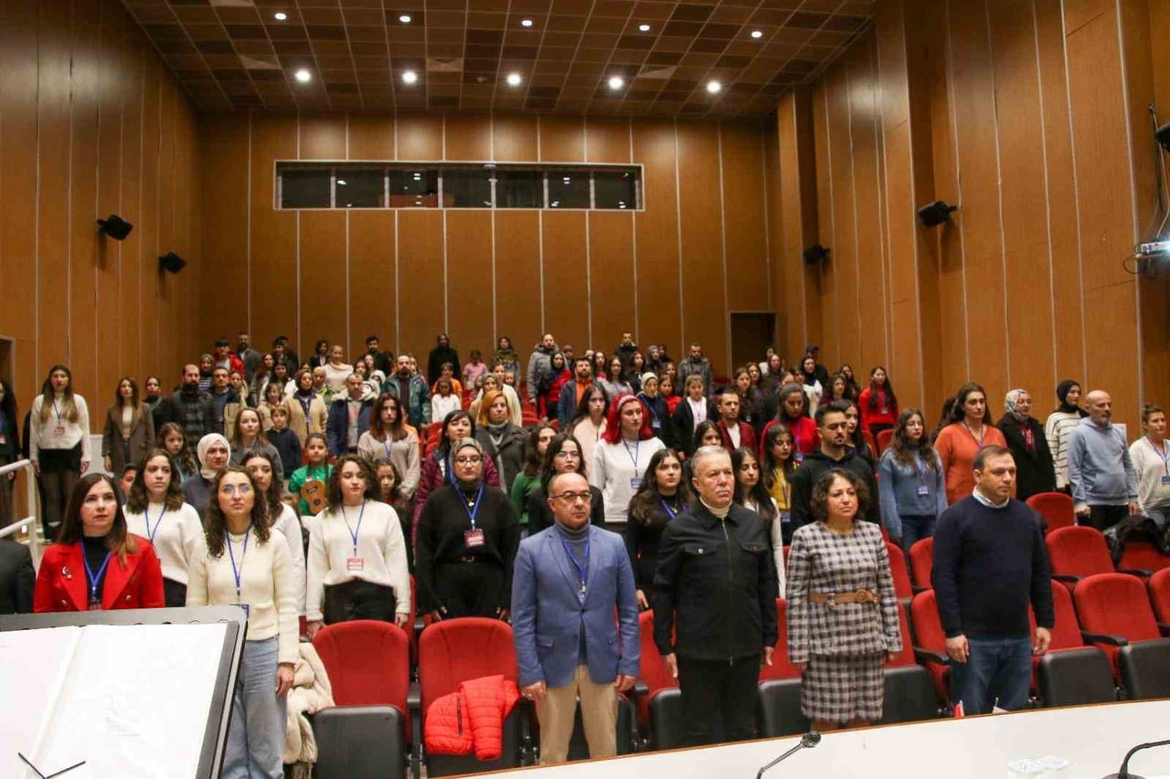 ESKİŞEHİR OSMANGAZİ ÜNİVERSİTESİ (ESOGÜ) EĞİTİM FAKÜLTESİ TARAFINDAN YÜRÜTÜLEN VE GENÇLERİ SANATLA...