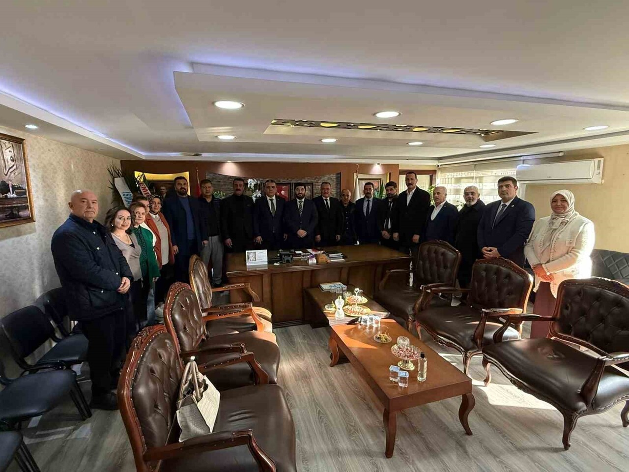 ETİMESGUT AK PARTİ İLÇE BAŞKANI OLARAK ATANAN YASİN ŞANKAZAN’A, MİLLİYETÇİ HAREKET PARTİSİ...