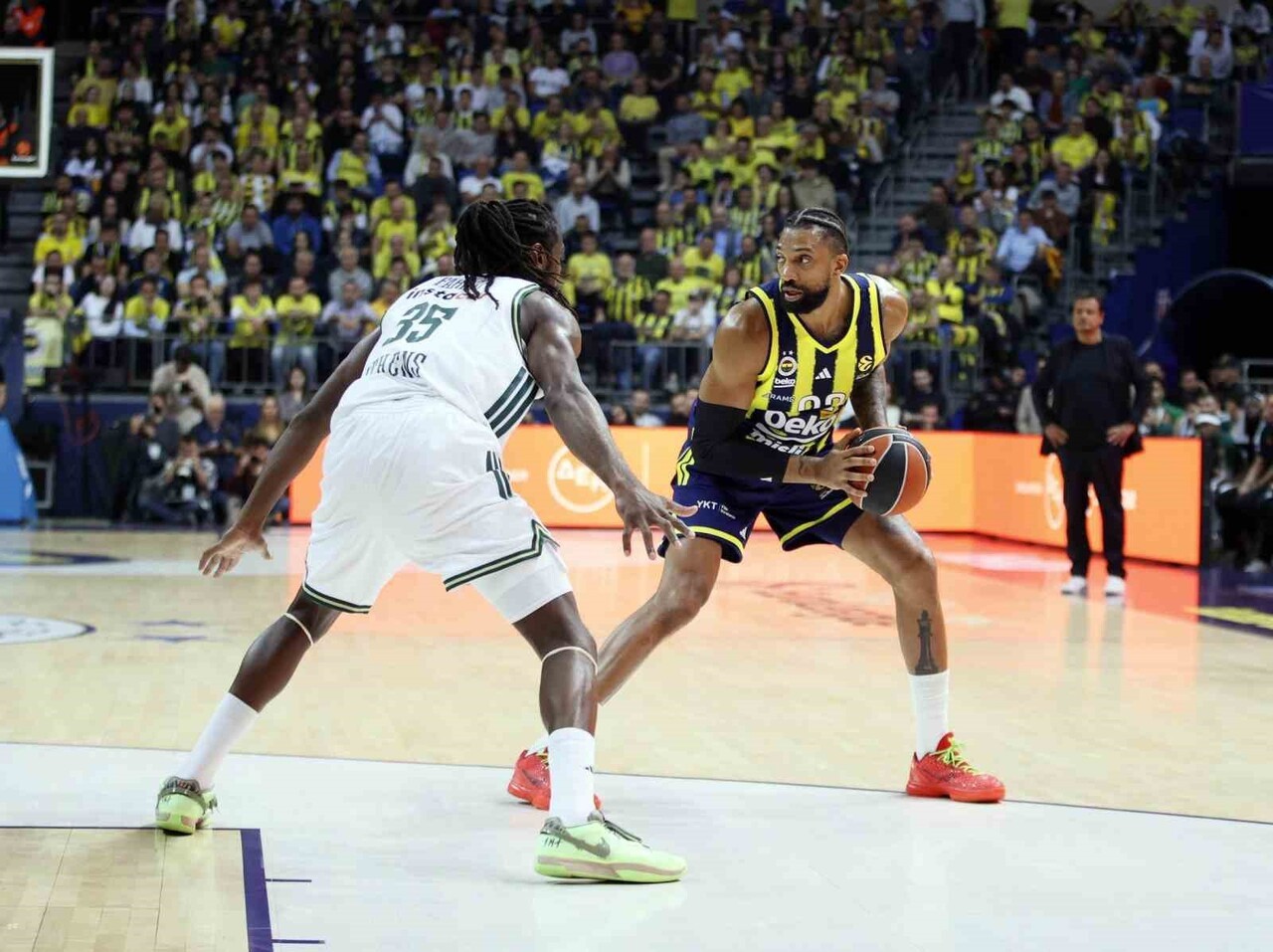 FENERBAHÇE BEKO, EUROLEAGUE'İN 16. HAFTA MAÇINDA PANATHİNAİKOS AKTOR’A 81-77'LİK SKORLA MAĞLUP...