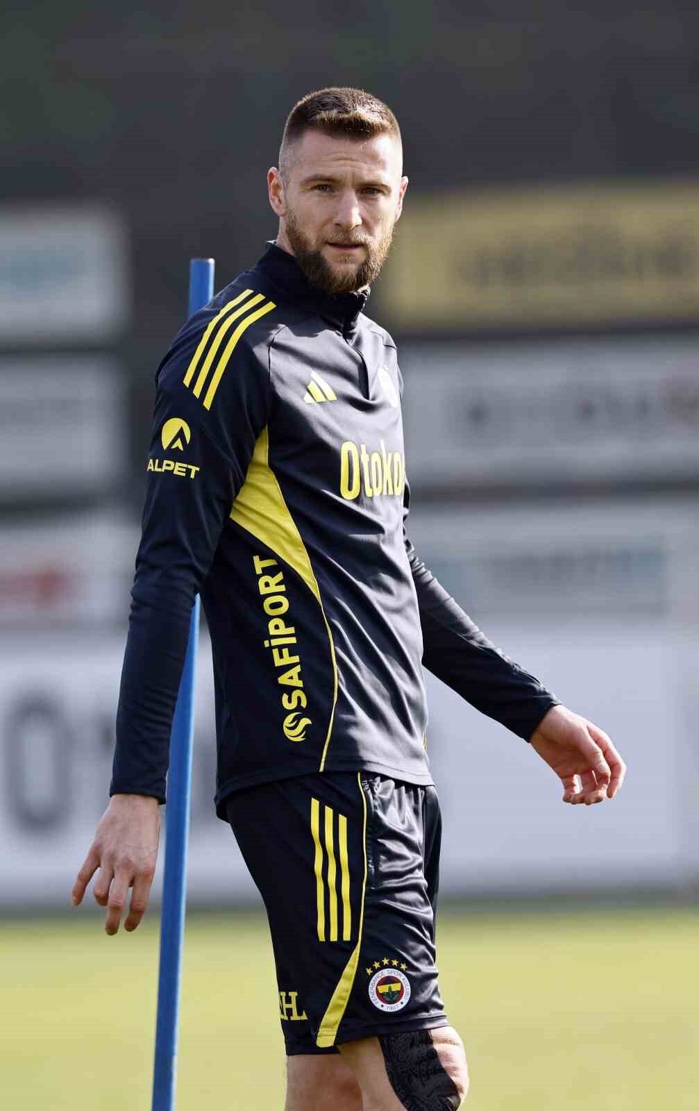 FENERBAHÇE, YARIN AKŞAM DEPLASMANDA RAMS BAŞAKŞEHİR İLE OYNAYACAĞI MAÇIN HAZIRLIKLARINI ÖĞLE...