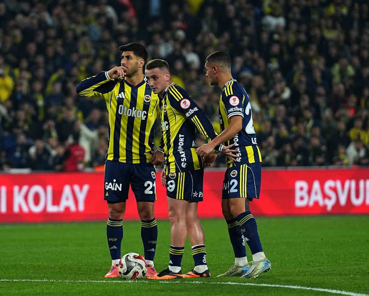 FENERBAHÇE, ZİRAAT TÜRKİYE KUPASI’NDA BEŞİKTAŞ’A 2-1 MAĞLUP OLDU VE 16 MAÇLIK YENİLMEZLİK SERİSİ...