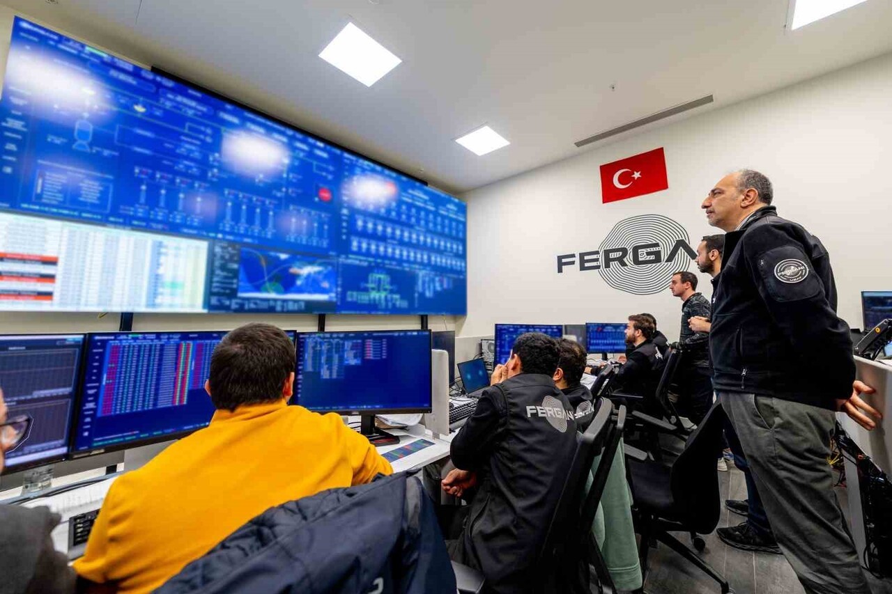 FERGANİ UZAY TARAFINDAN TAMAMEN MİLLİ İMKANLARLA GELİŞTİRİLEN TÜRKİYE’NİN İLK YÖRÜNGE TRANSFER...