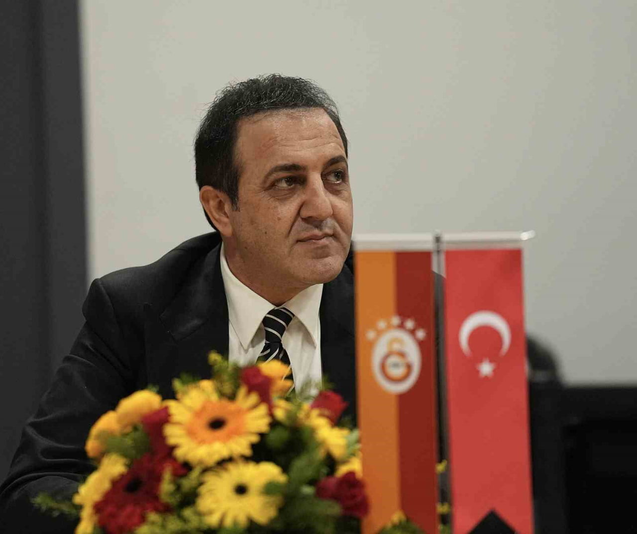GALATASARAY SPORTİF AŞ BAŞKAN VEKİLİ ABDULLAH KAVUKCU, TRANSFER ÖNCELİKLERİNİN ORTA SAHA OLDUĞUNU...